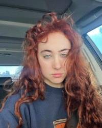 Chappell Roan shows a free cosmetics selfie before grammys 400